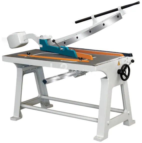 Ручная гильотина сабельного типа Rollbend RGM 1300x1.5