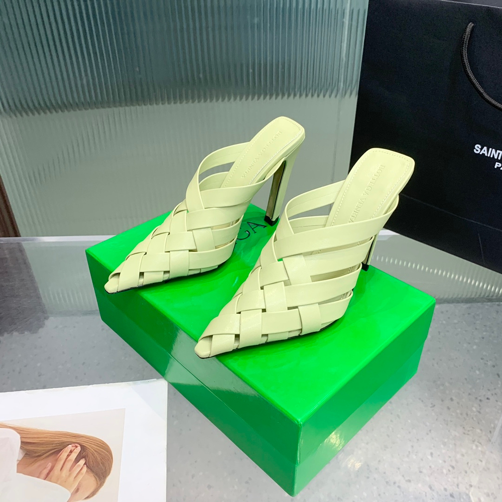 Bottega Veneta Alfie Mule
