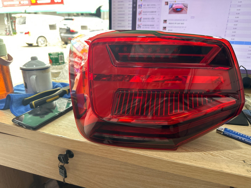 Задние фонари LED Audi Q2 Q2L оригинал