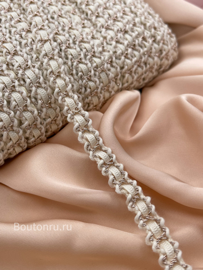 Тесьма молочная плетеная золотой нитью люрекс и белой репсовой лентой