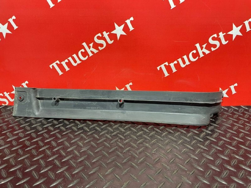 Накладка порога задняя