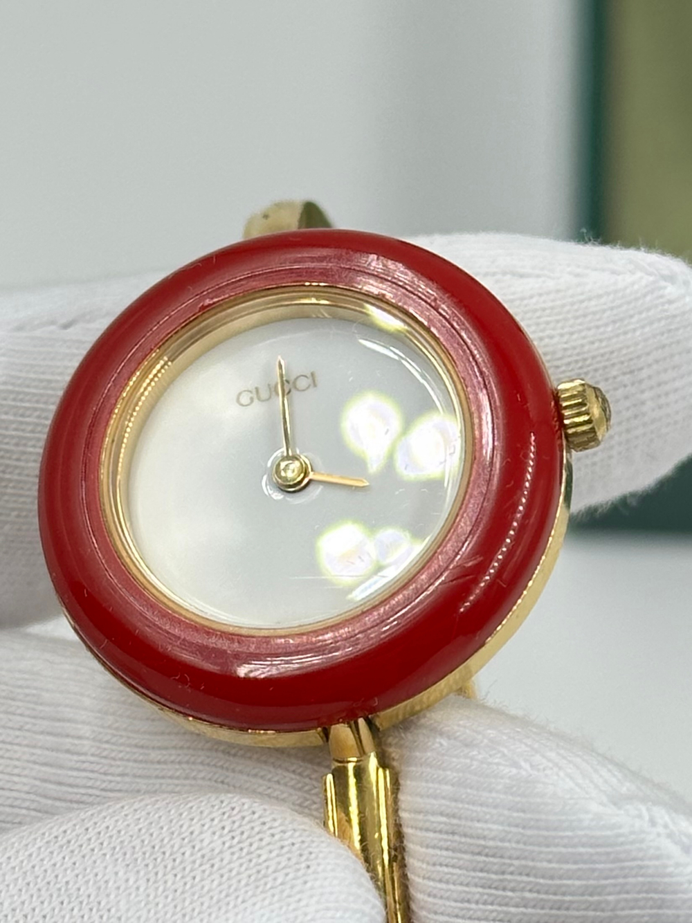 Часы Gucci 11/12.2