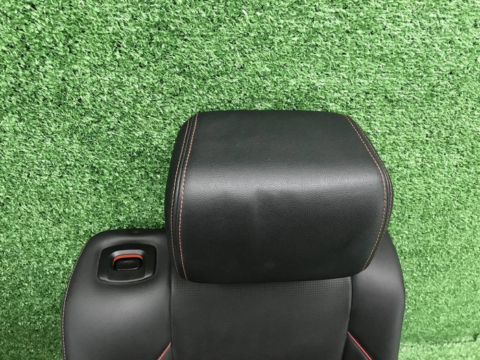 Сиденье Комплект сидений LR Discovery Sport 19-нв