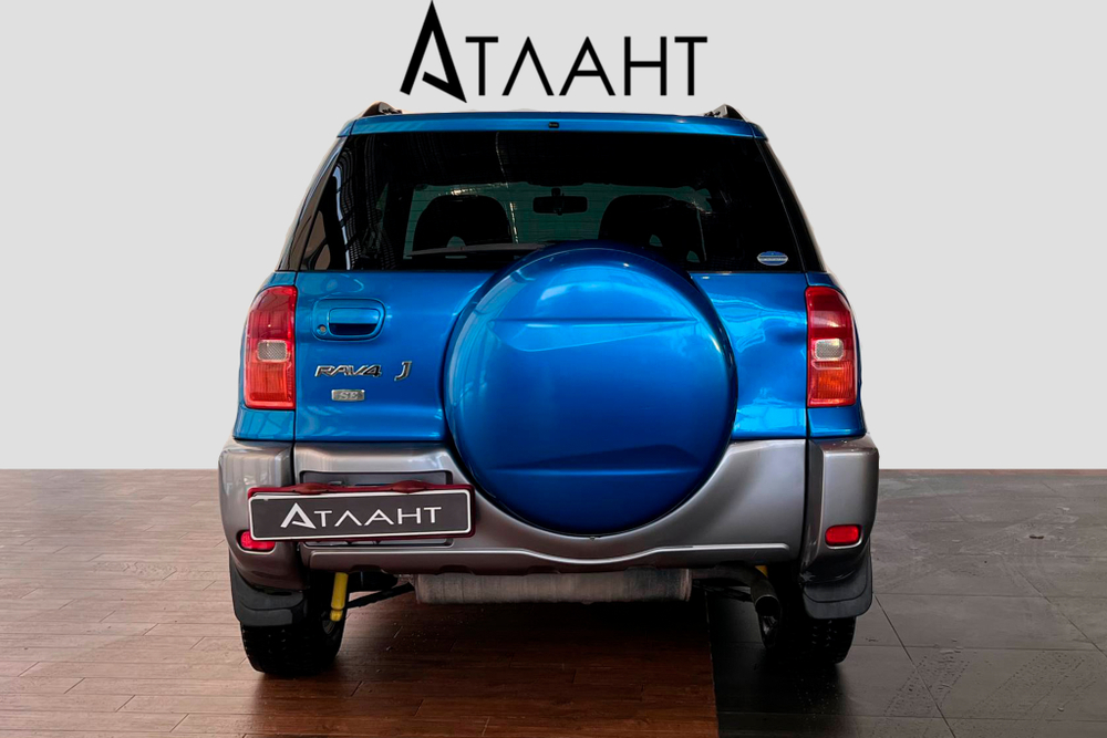 Toyota RAV4, 2002 год