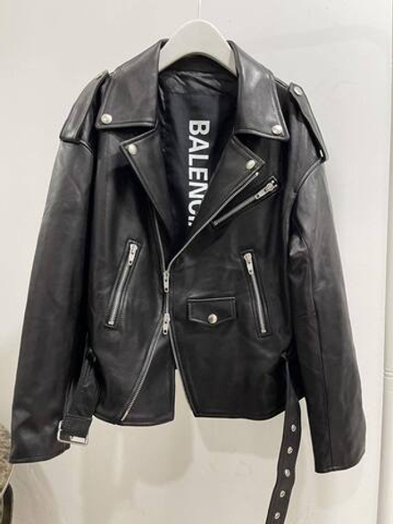 Кожаная куртка Balenciaga
