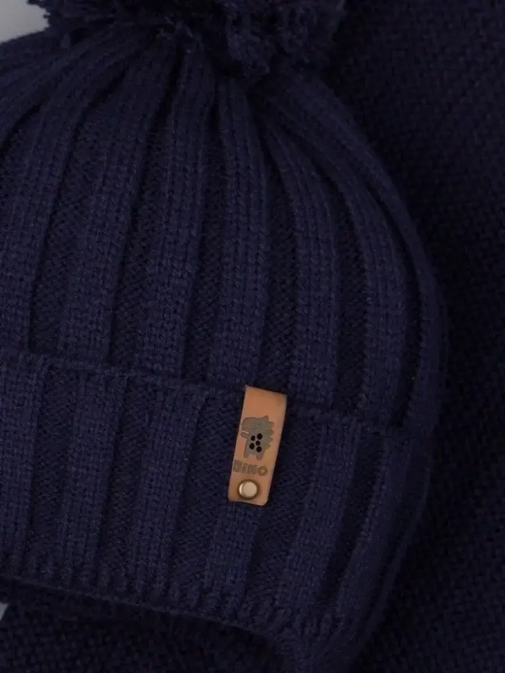 Шапка для мальчика со снудом осенняя