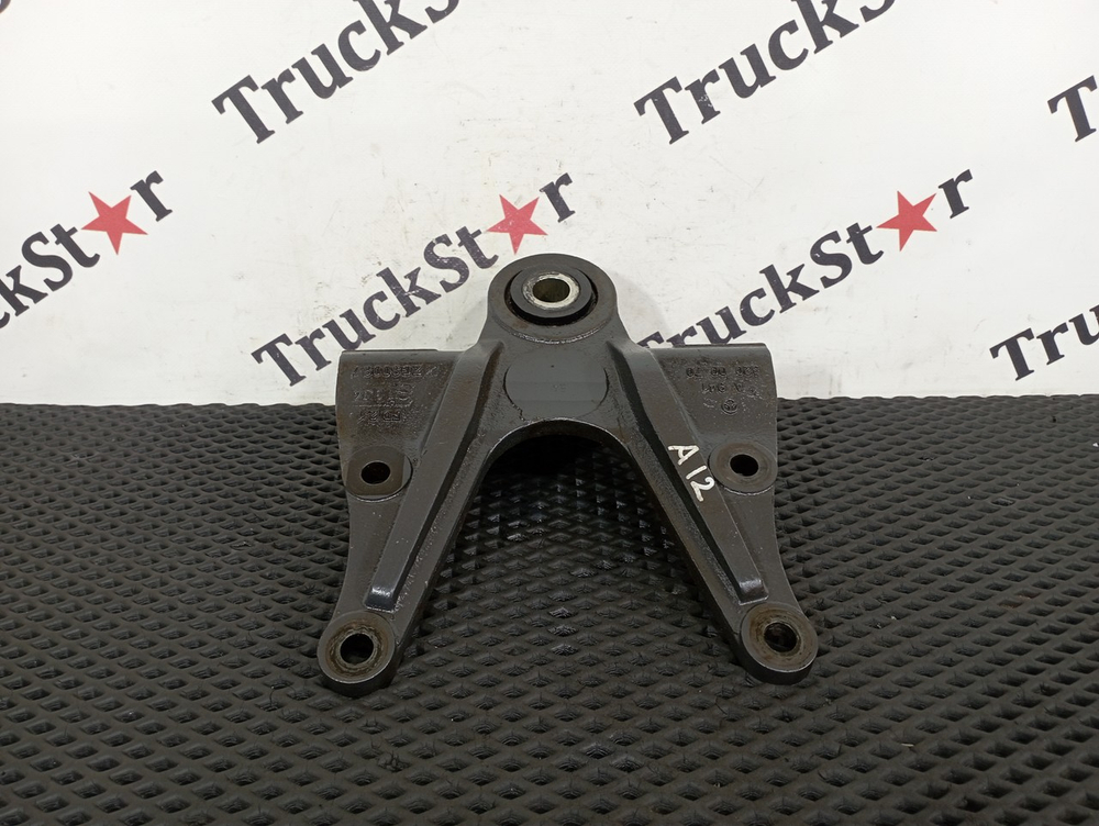 Кронштейн передней рессоры