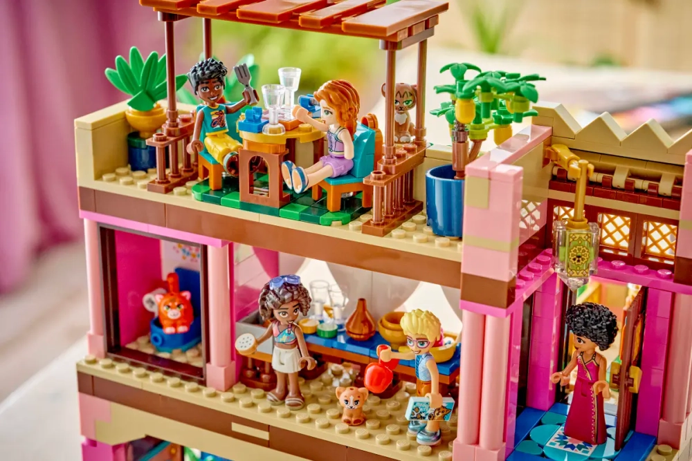 Конструктор LEGO Friends 42691 Garden Restaurant