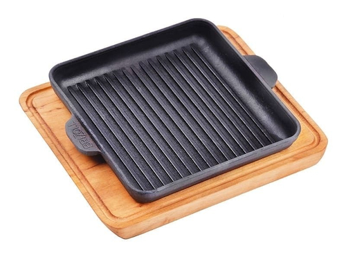 Сковорода-гриль КВАДР с дощечкой 180х180х25 BRIZOLL