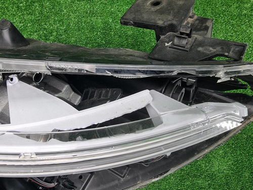 Битая Фара правая Kia Rio 4 FB (2020-2022) галоген