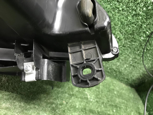 Фара левая Livan X3 Pro (2022-н.в.) галоген