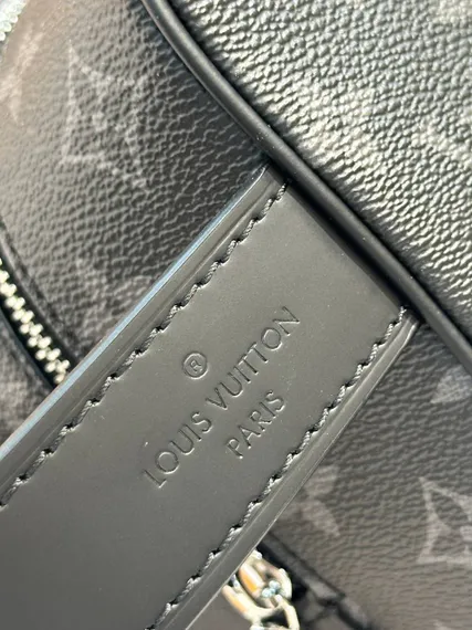 Несессер Louis Vuitton Locker Dopp Kit