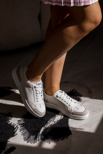 Комбинированные кеды белого цвета из натуральной кожи