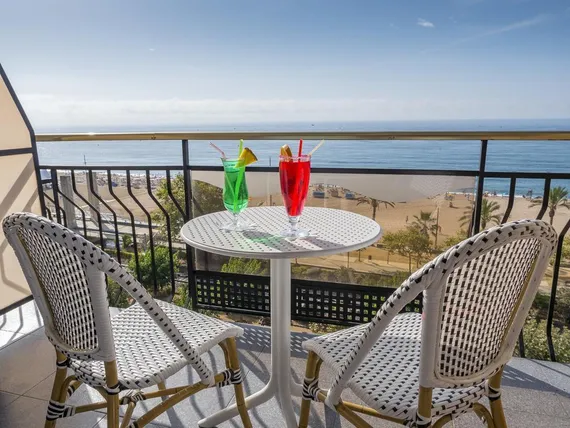 Регулируемый пластиковый стол Step Ø60 см, белый