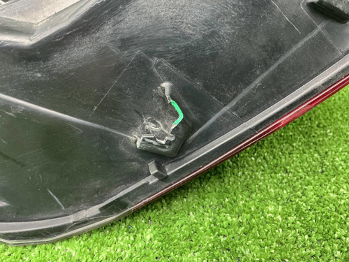 Фонарь правый внешний Toyota Camry XV70 17-нв LED