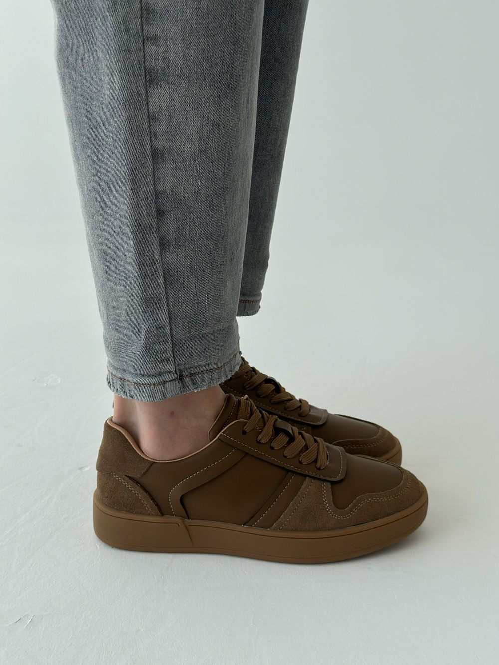 Кеды из натуральной замши