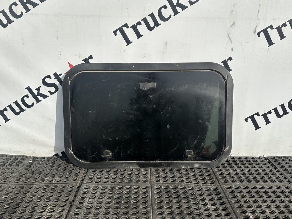 Люк кабины в сборе 2018г