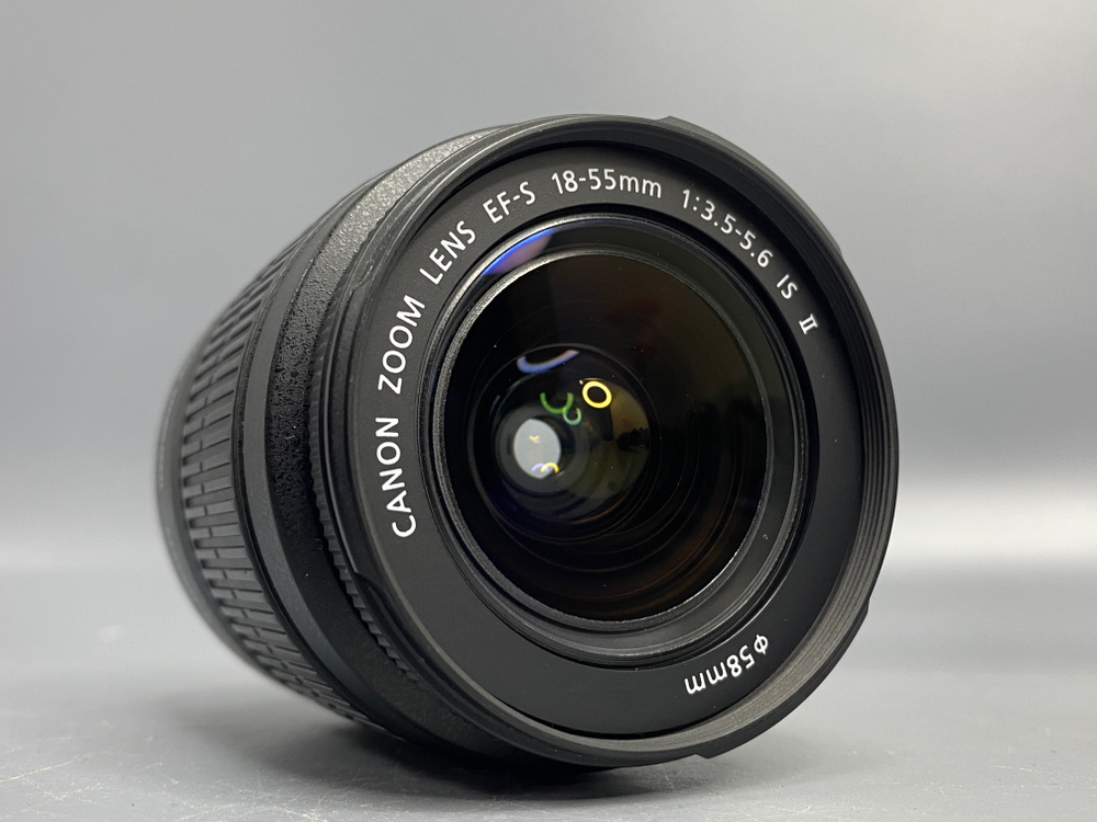 Canon 600D + kit 18-55mm 44.000 кадров