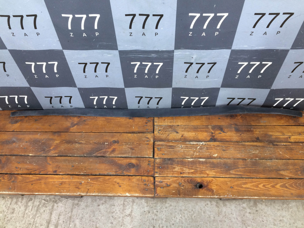 Накладка юбки переднего бампера Kia Picanto 3 (JA) 17-нв Б/У Оригинал 86591G6300