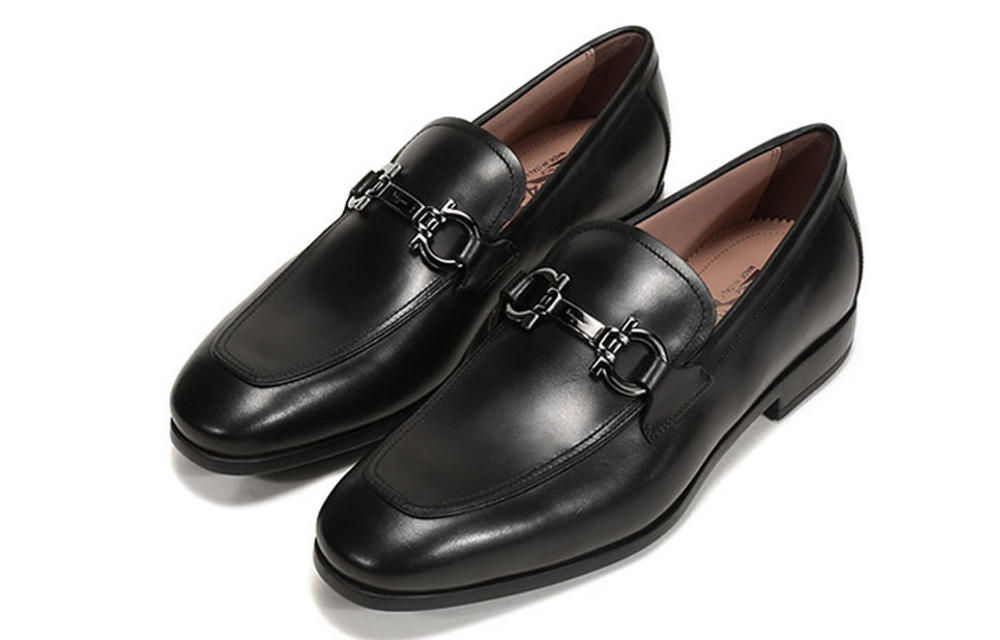 Salvatore FERRAGAMO Gancini Loafers