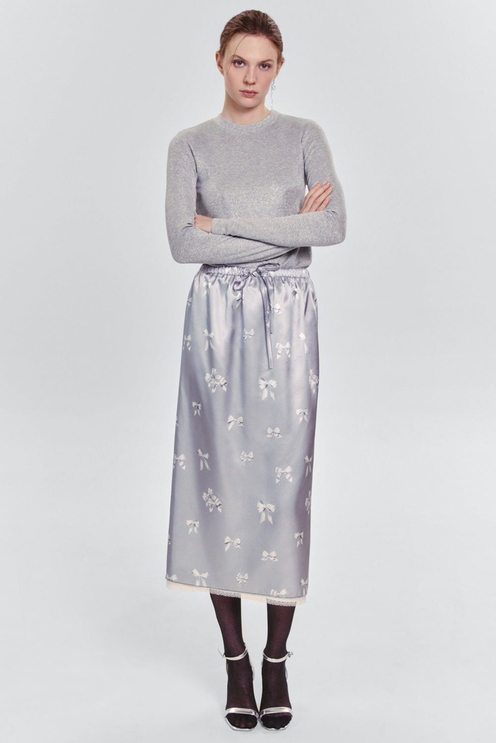 Юбка прямая с бантами и кружевом