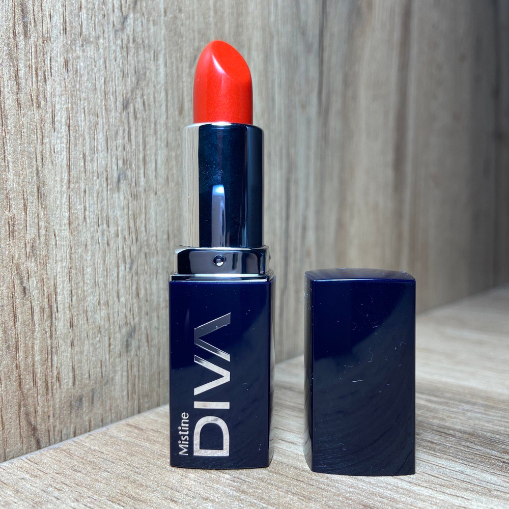 Помада для губ Mistine Diva Number 1 #06 Lipstick тон 06 3,7 гКопировать товар