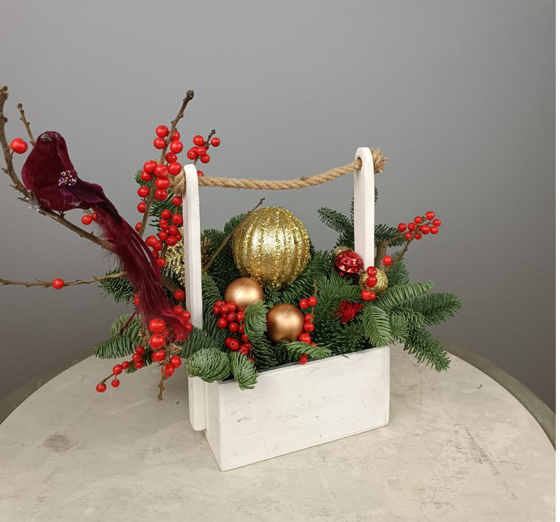 Композиция "Рябина на ветру"