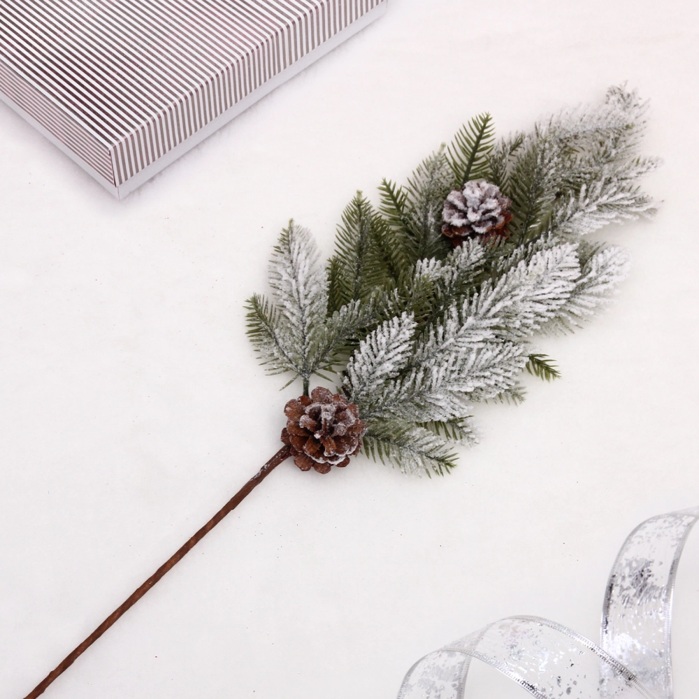 Ветка декоративная «Еловая зима» 64 см