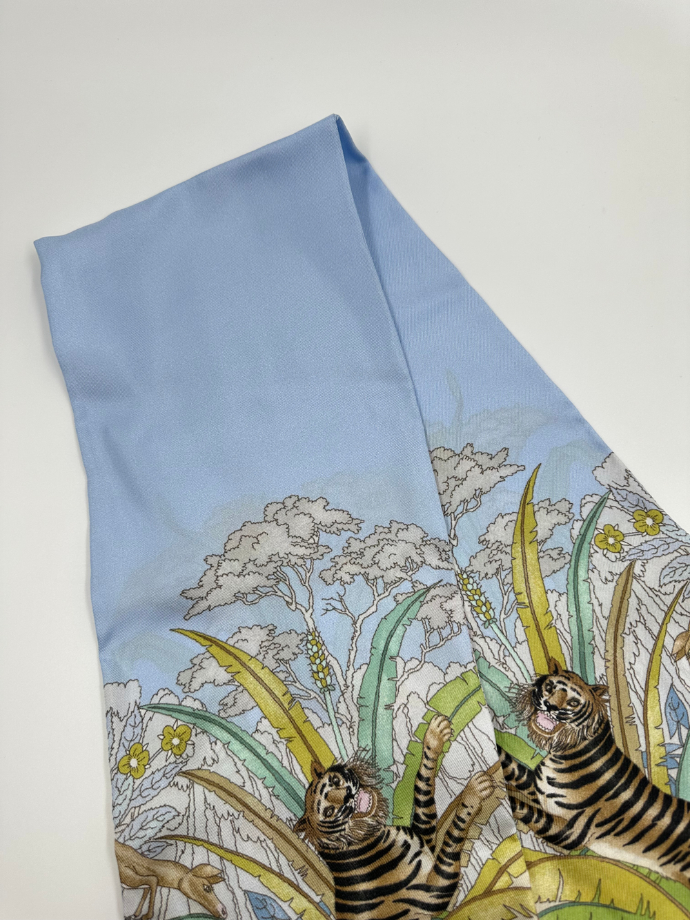 Шёлковый шарф Gucci