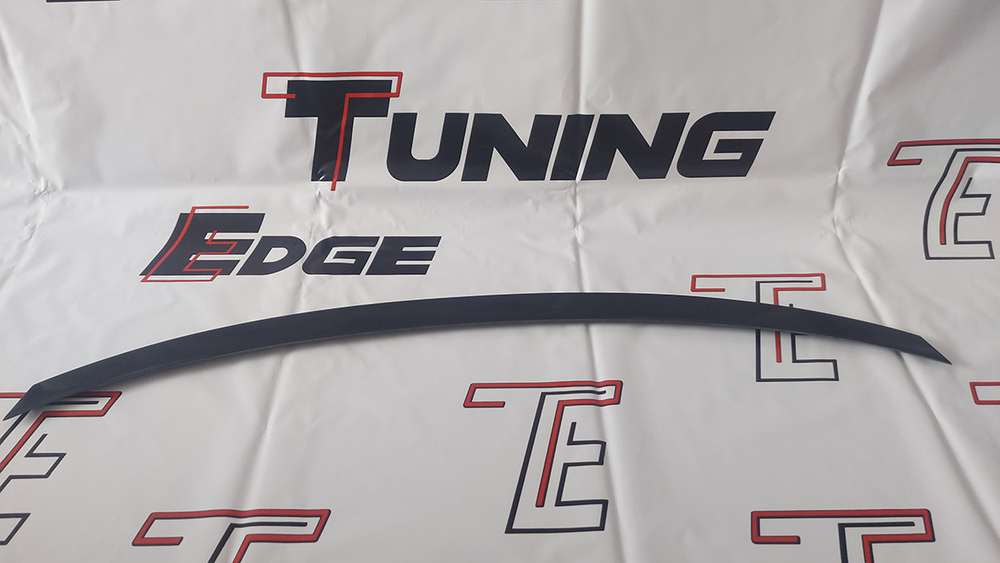 Лип-спойлер крышки багажника Skoda Octavia A7 (черный глянец)