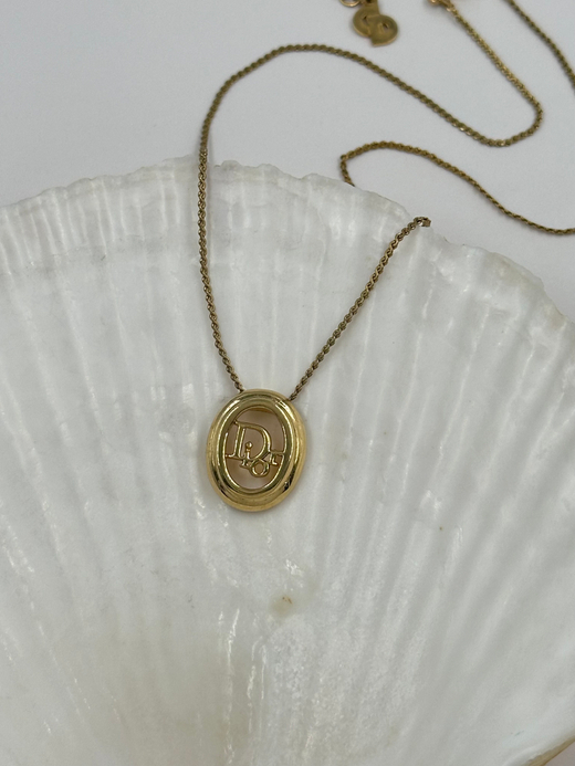 Кулог с лого Christian Dior