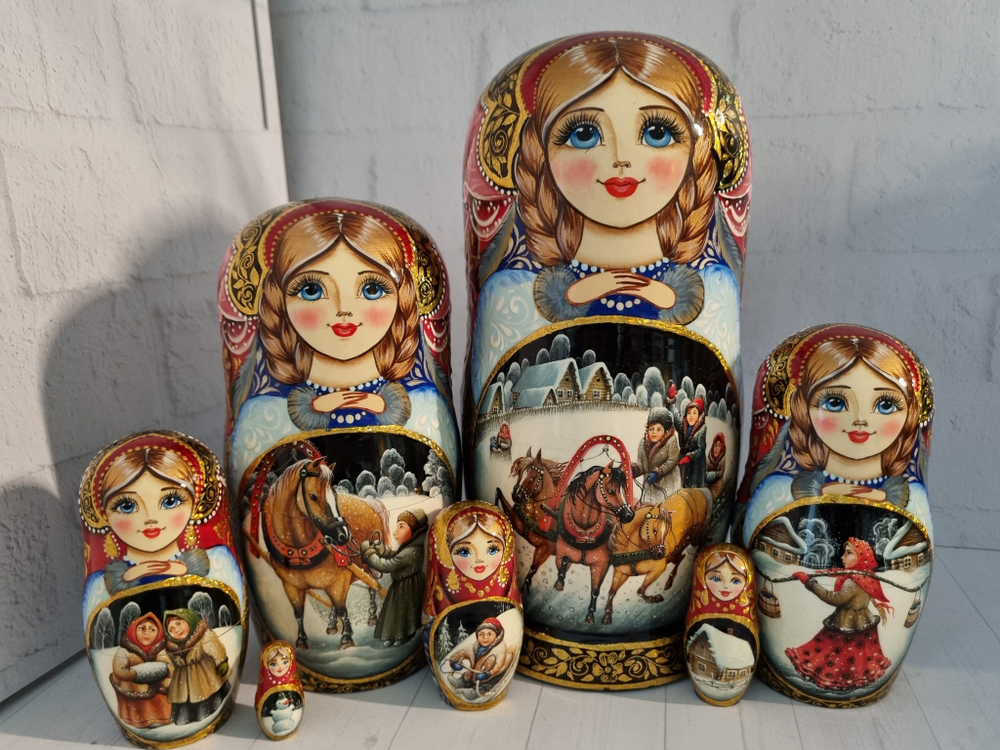 Матрешка 21см "Русская зима" 7 мест