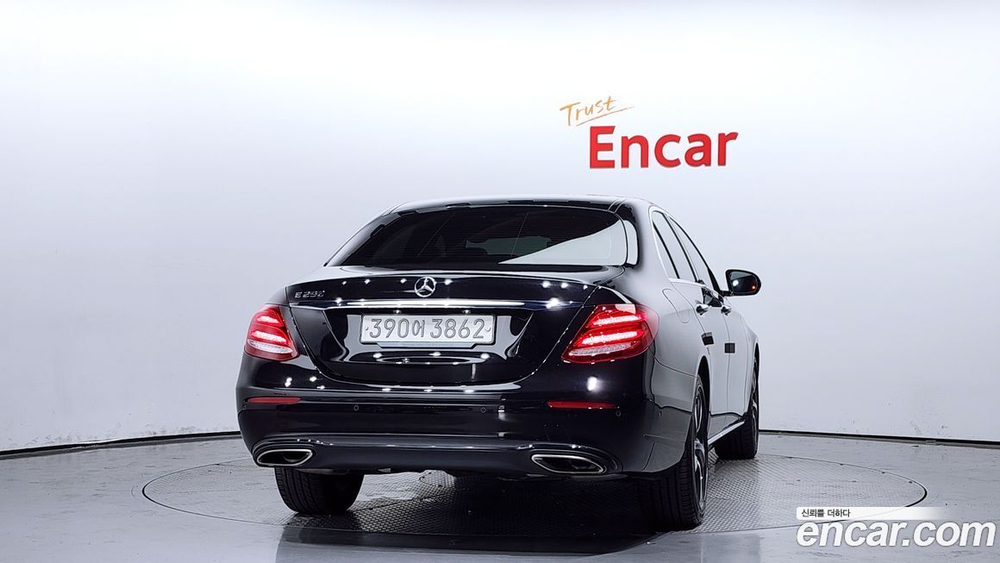 Mercedes-Benz E-Class W213 E250 Avangarde (01.2020)