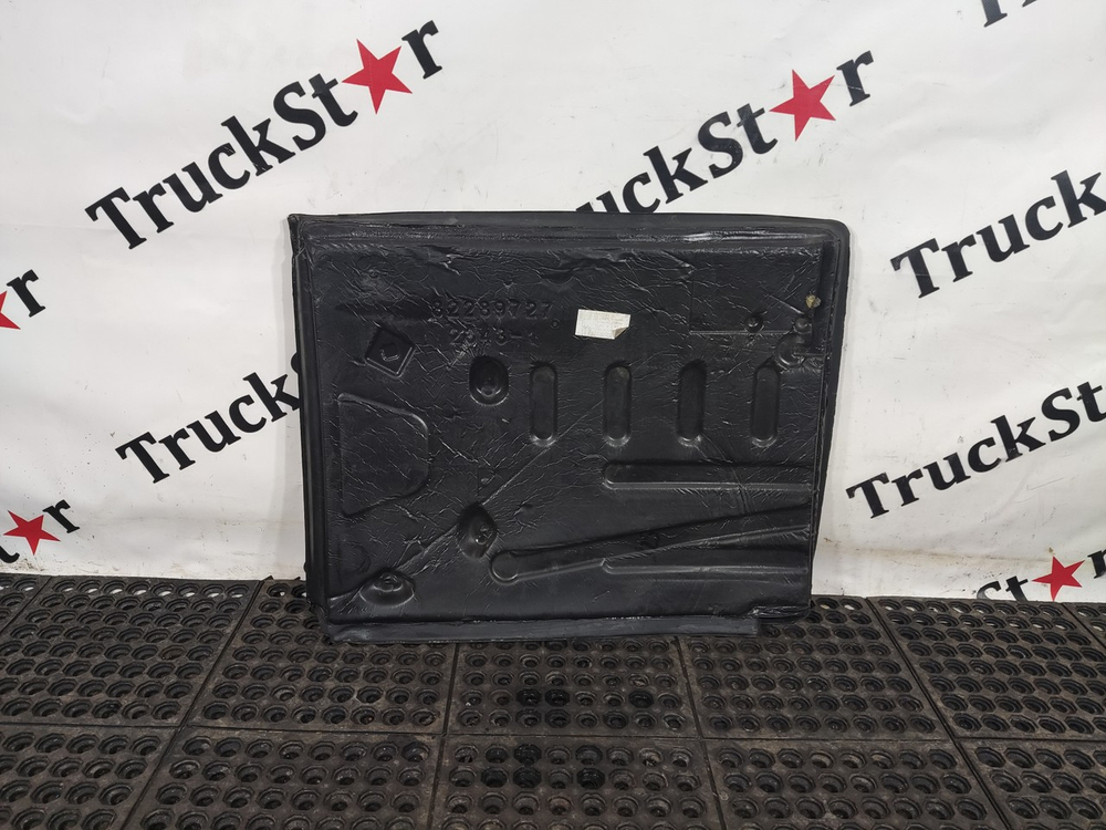 Напольное покрытие правое