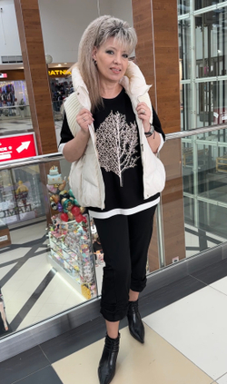 Белый, комбинированный стеганный жилет