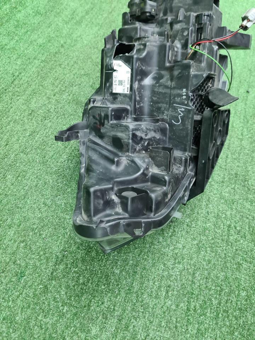 Битая Фара правая Nissan Qashqai J11 (2013-2019) галоген