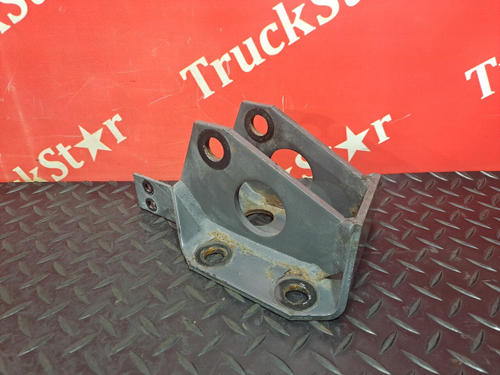 Кронштейн стойки стабилизатора заднего