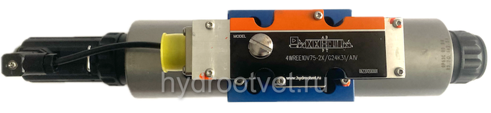 4WREE10V50-2X/G24K31/A1V - Пропорциональный распределитель с обратной связью по положению золотника со встроенным усилителем Ду10, A1 = ±10 В, номинальный расход 50 л/мин, схема V