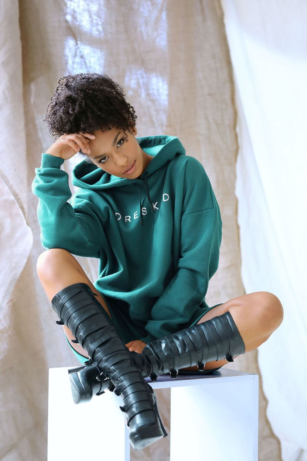 Платье-худи oversize с капюшоном (Размер: XS-S) (Цвет: черный)