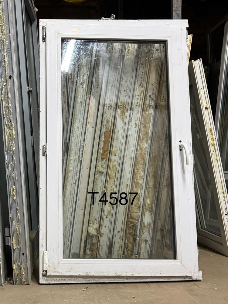 Б/У Окно Пластиковое 136(в) х 80(ш)