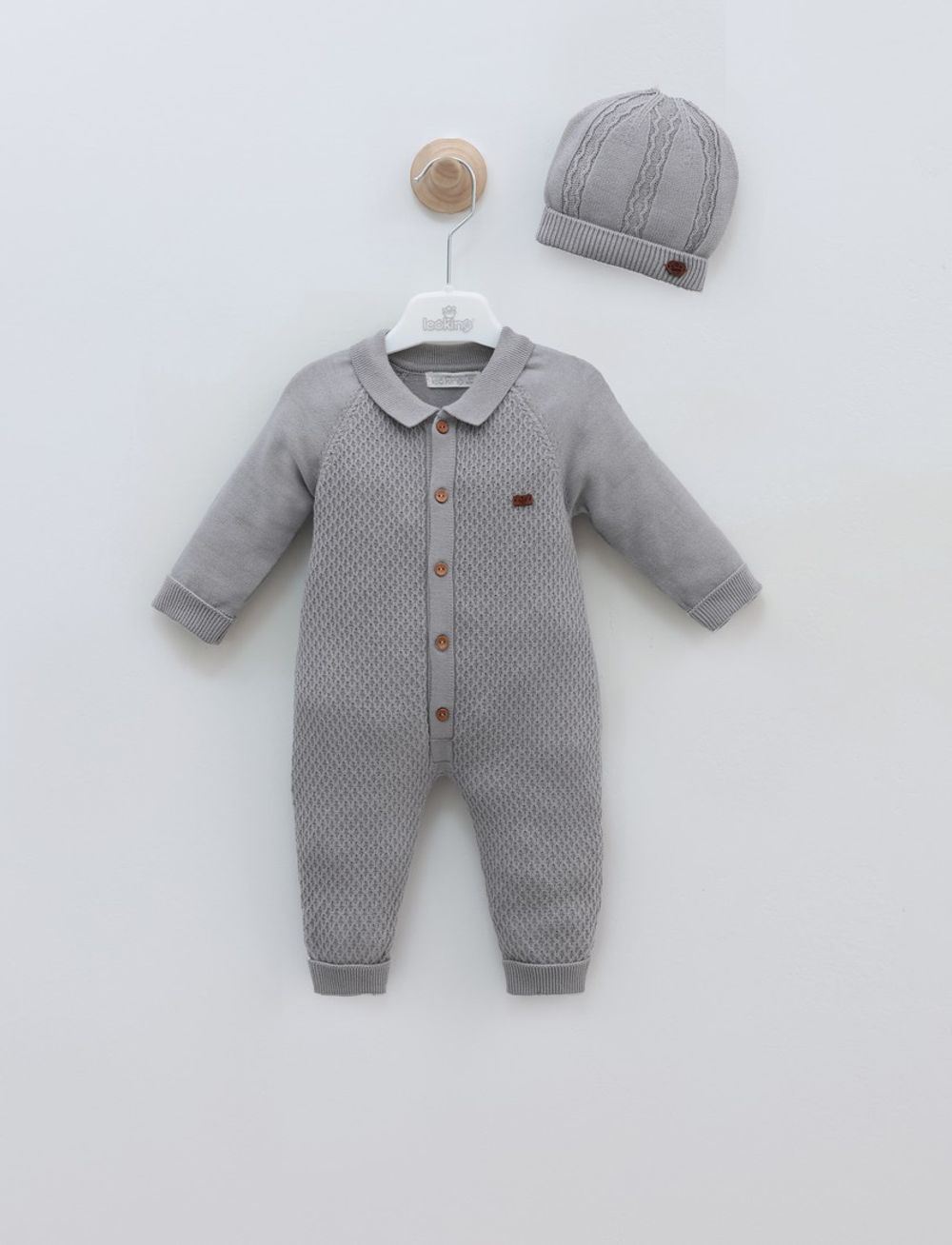 комбинезон с шапочкой