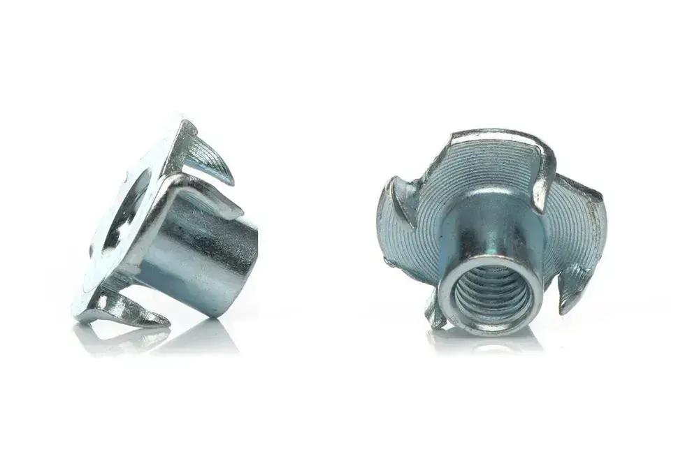 Гайка мебельная M8 20 шт, врезная, забивная, DIN 1624