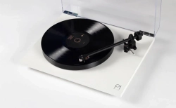 REGA PLANAR 1 Plus MATT WHITE ПРОИГРЫВАТЕЛЬ ВИНИЛОВЫХ ПЛАСТИНОК