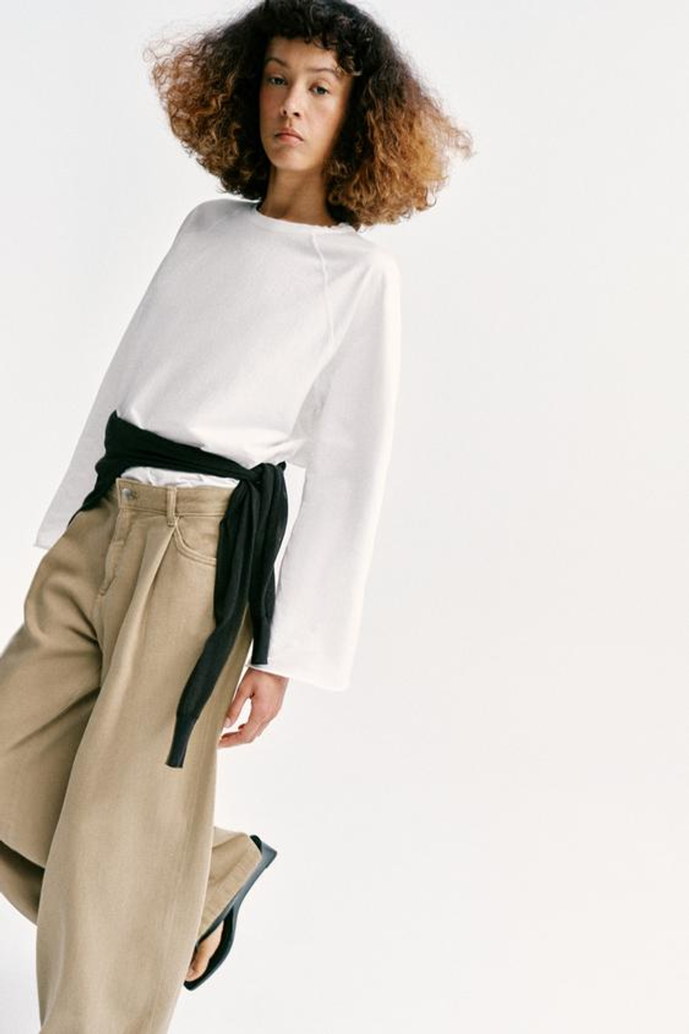 ZARA ДЖИНСЫ Z1975 WIDE LEG С ВЫСОКОЙ ПОСАДКОЙ И ЗАЩИПАМИ, ПЕСОЧНЫЙ