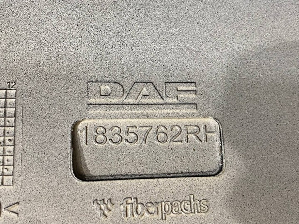 Угол кабины правый 2019г