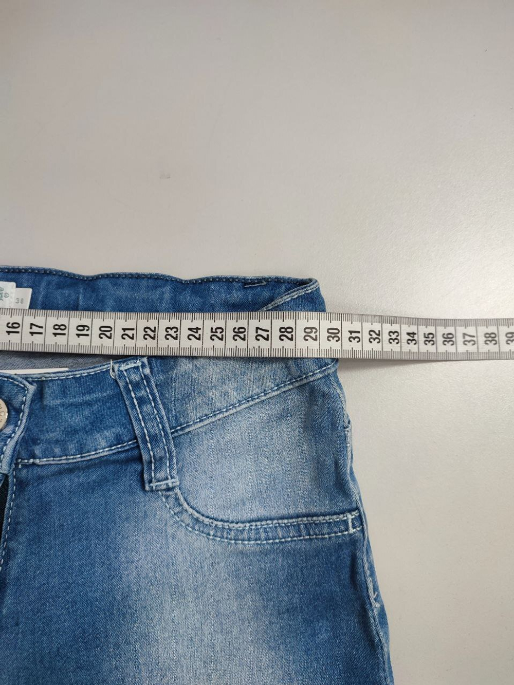 Джинсы Ruba Cuori с потертостями 38 размер