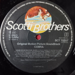 Винтажная виниловая пластинка LP Сильвестр Сталлоне Cobra (Motion Picture Soundtrack) (Holland 1986)