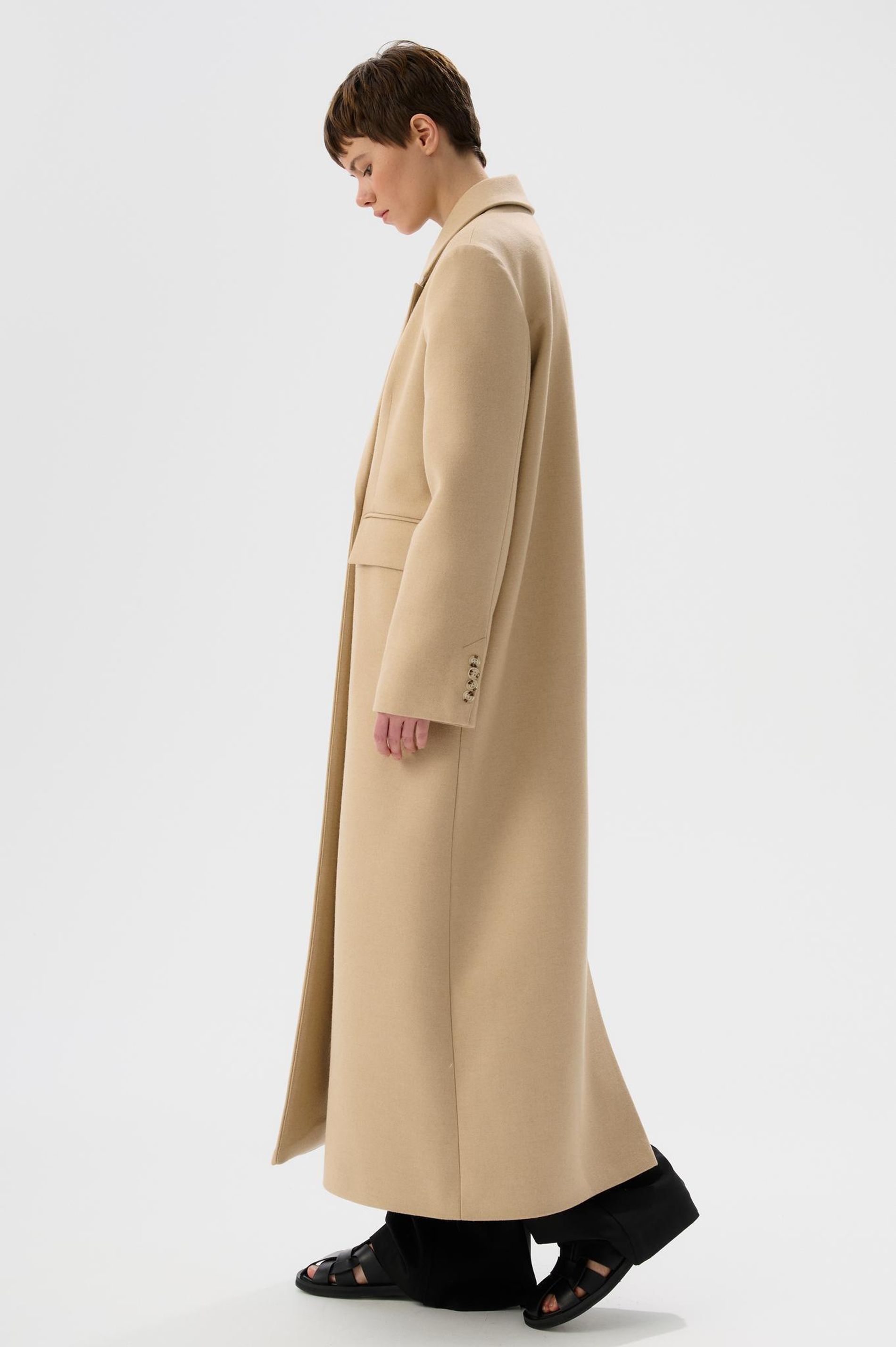 Пальто Douglas beige