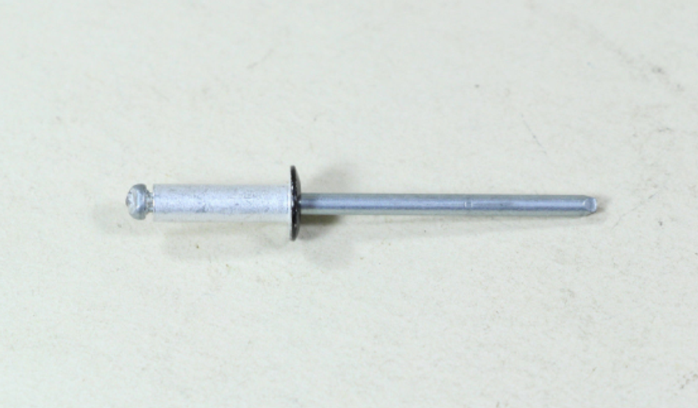 Заклёпка Yamaha 902674718600