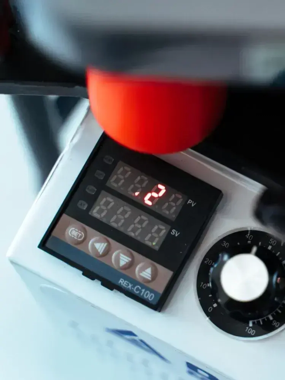 Станок кромкооблицовочный DM-100